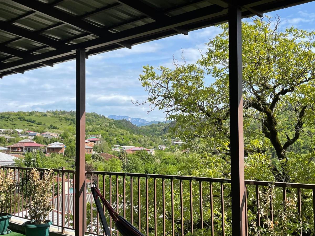 Guest House Royal Comfort With Terrace Kutaisi Exterior foto