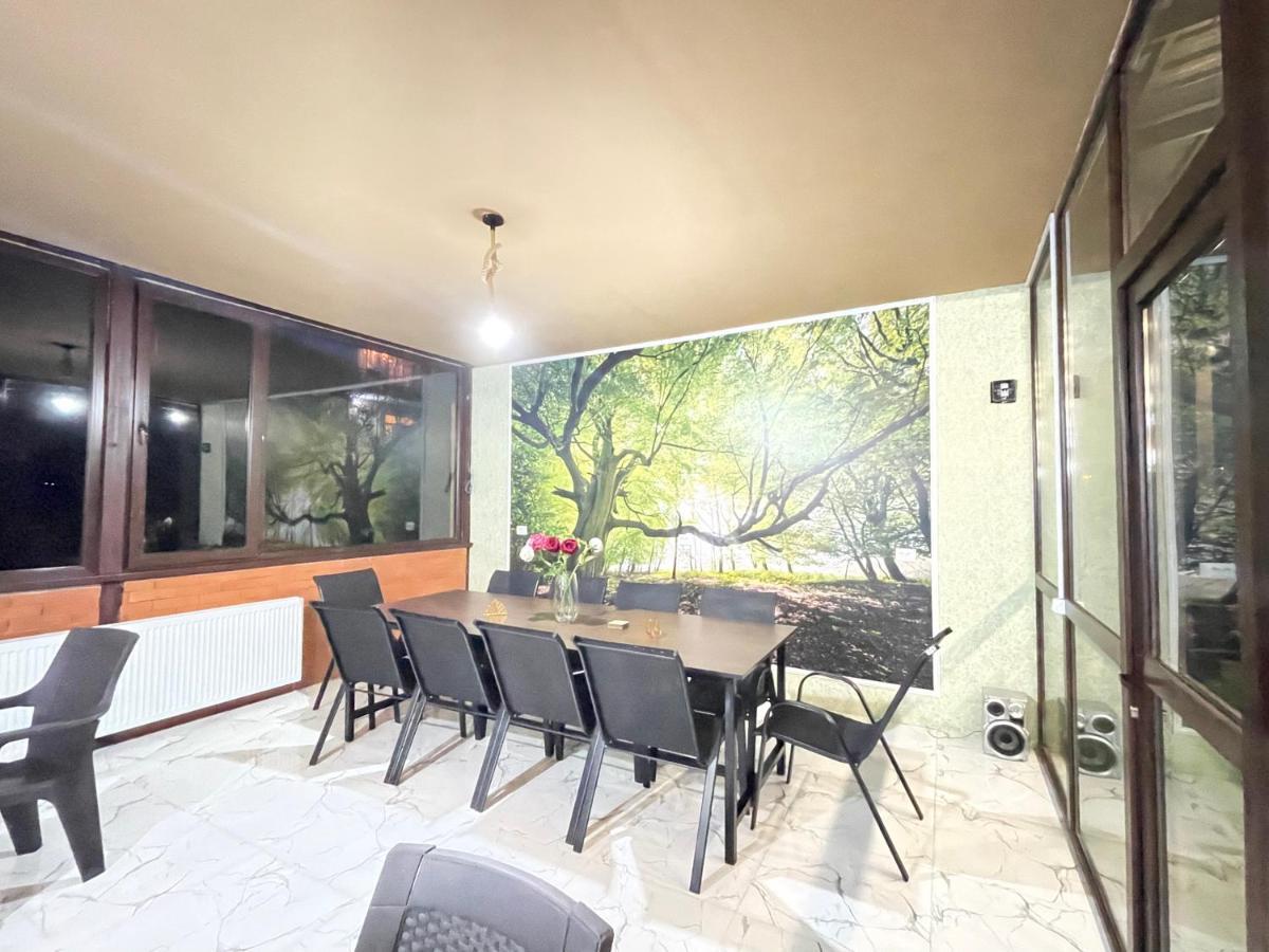 Guest House Royal Comfort With Terrace Kutaisi Exterior foto