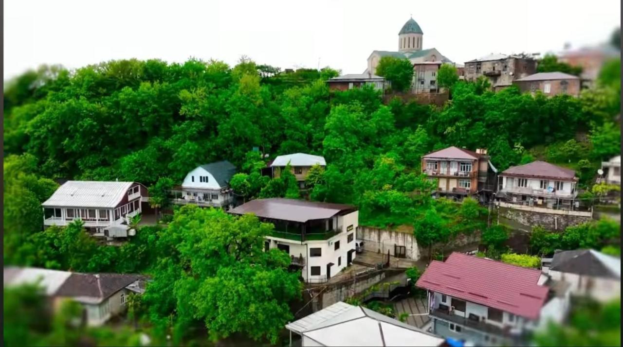 Guest House Royal Comfort With Terrace Kutaisi Exterior foto