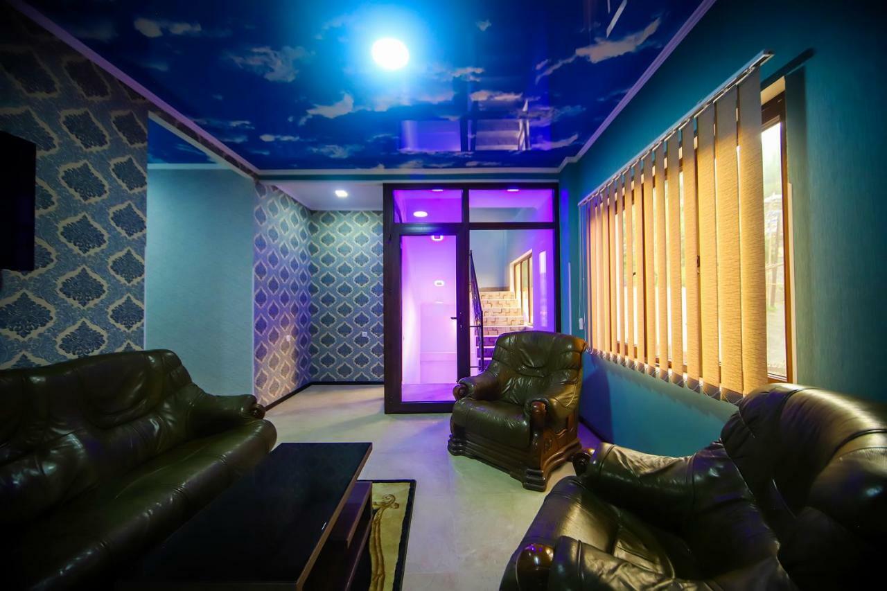 Guest House Royal Comfort With Terrace Kutaisi Exterior foto